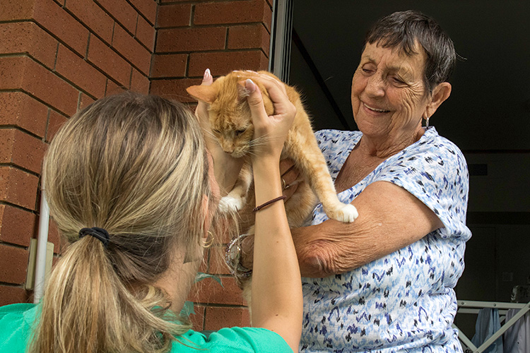 Gloria brought her cat to Anam Cara Aged Care community - 2024